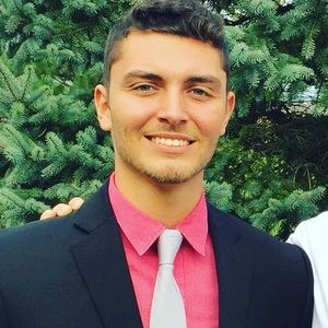Meet your Posher, Zachary